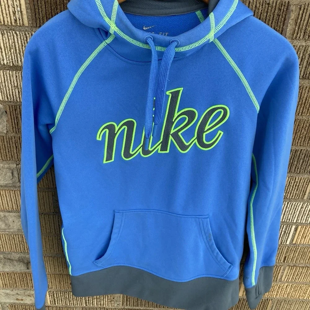 Nike Women's Small (= Youth Large) Thermafit Baby‎ Blue Hoodie Heritage Spellout